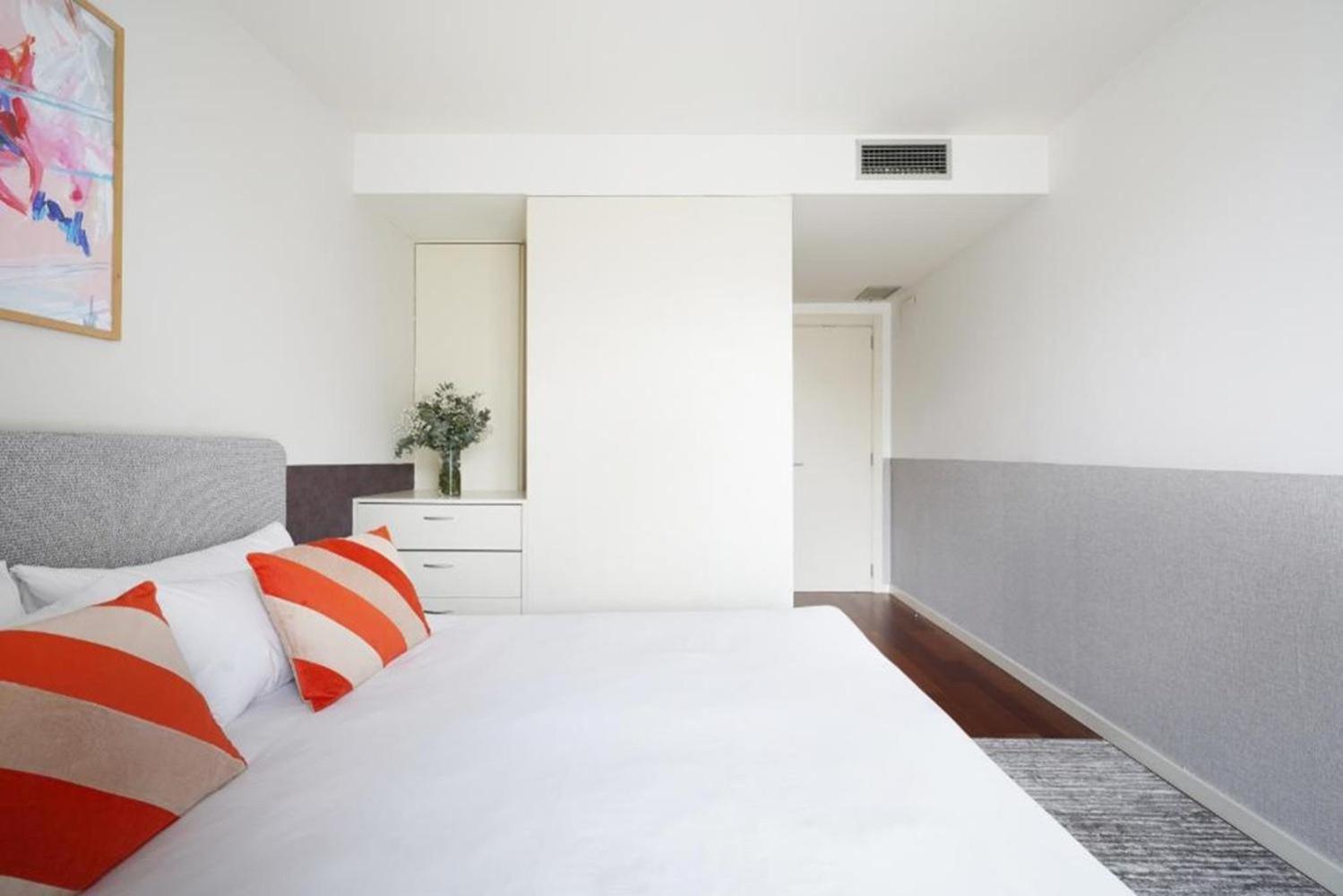 Ola Living Plaza Catalunya Apartment Barcelona Exterior photo